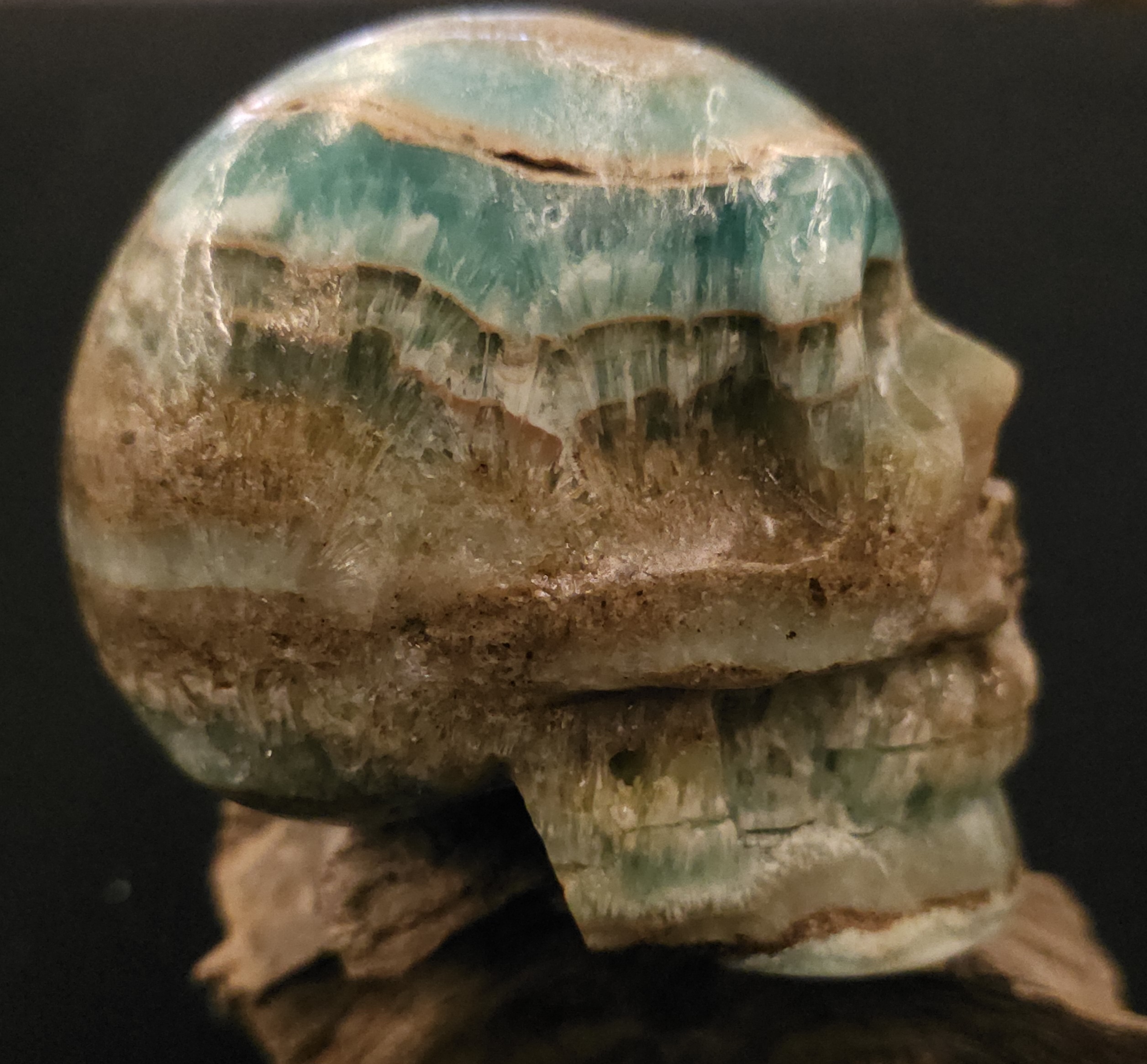 Blue Aragonite with Smithsonite Skull - Image 2